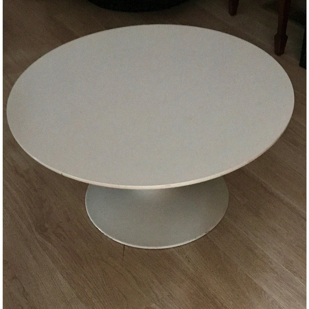 Saarinen Style White Round Coffee Table - POSH